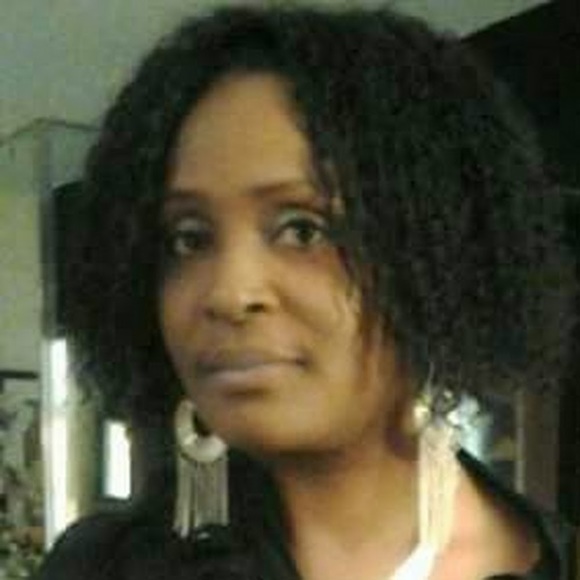 Meet your Posher, Semone - Picture 1 of 1